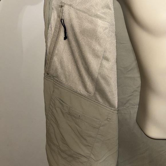 Travel Smith Men’s Vest Pockets Tan Safari Fishing - Picture 8 of 16